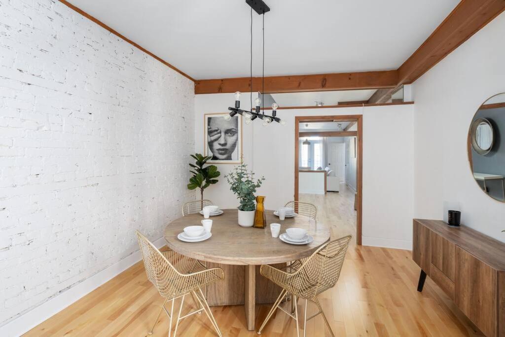 Chic Mile-End 3Br Getaway - Free Parking, Sleeps 8 Apartamento Montréal Exterior foto